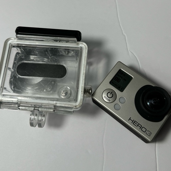 GoPro Hero Silver Edition with case - Picture 2 of 6